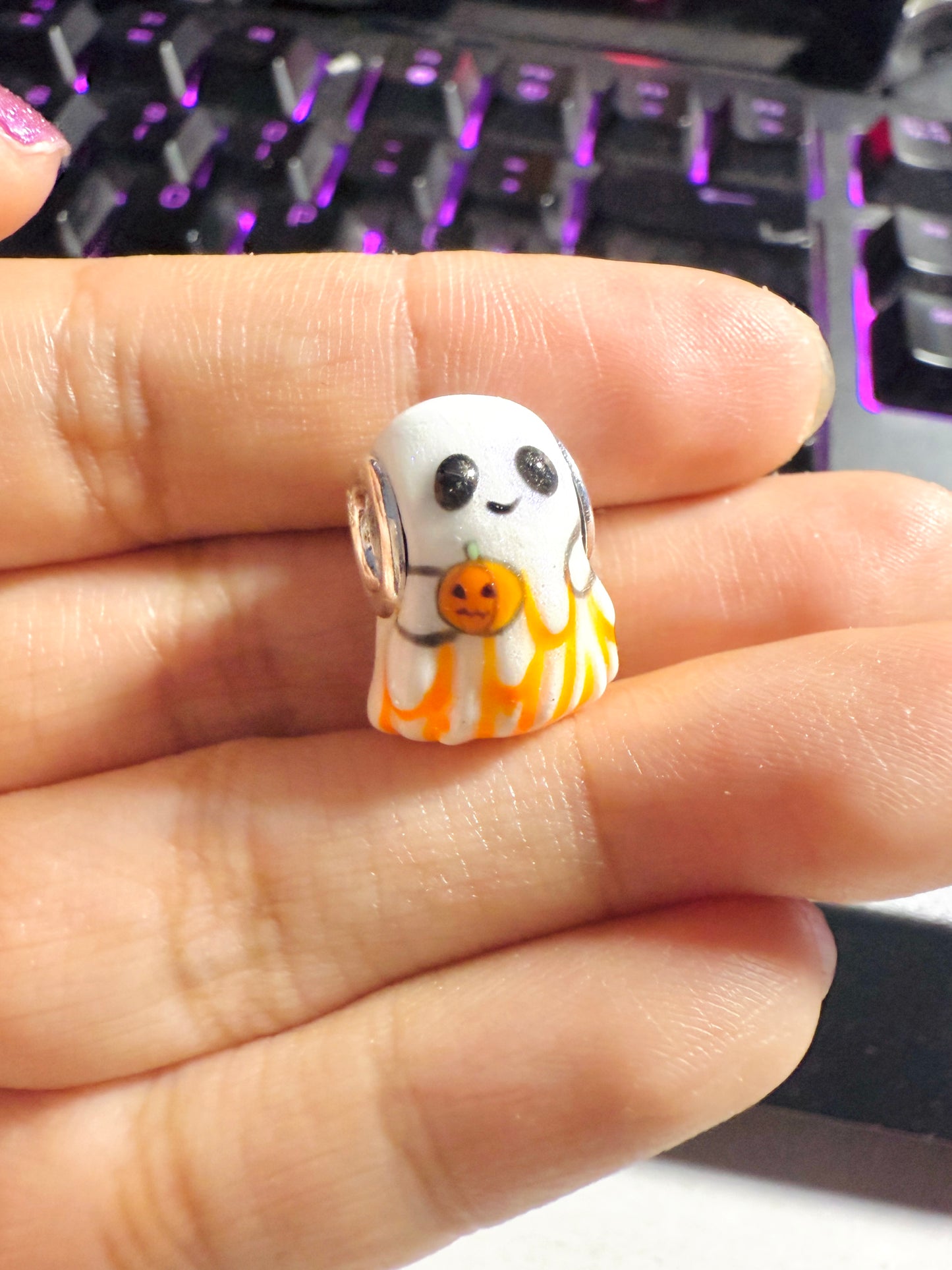 Charm Fantasma con calabaza