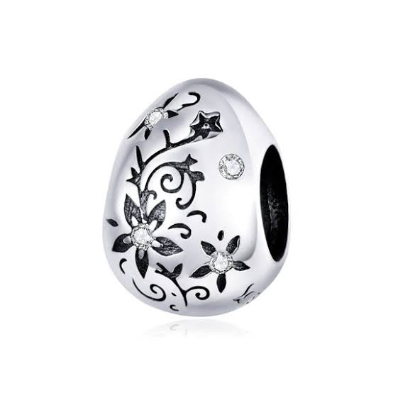 Charm huevo de pascua Plata