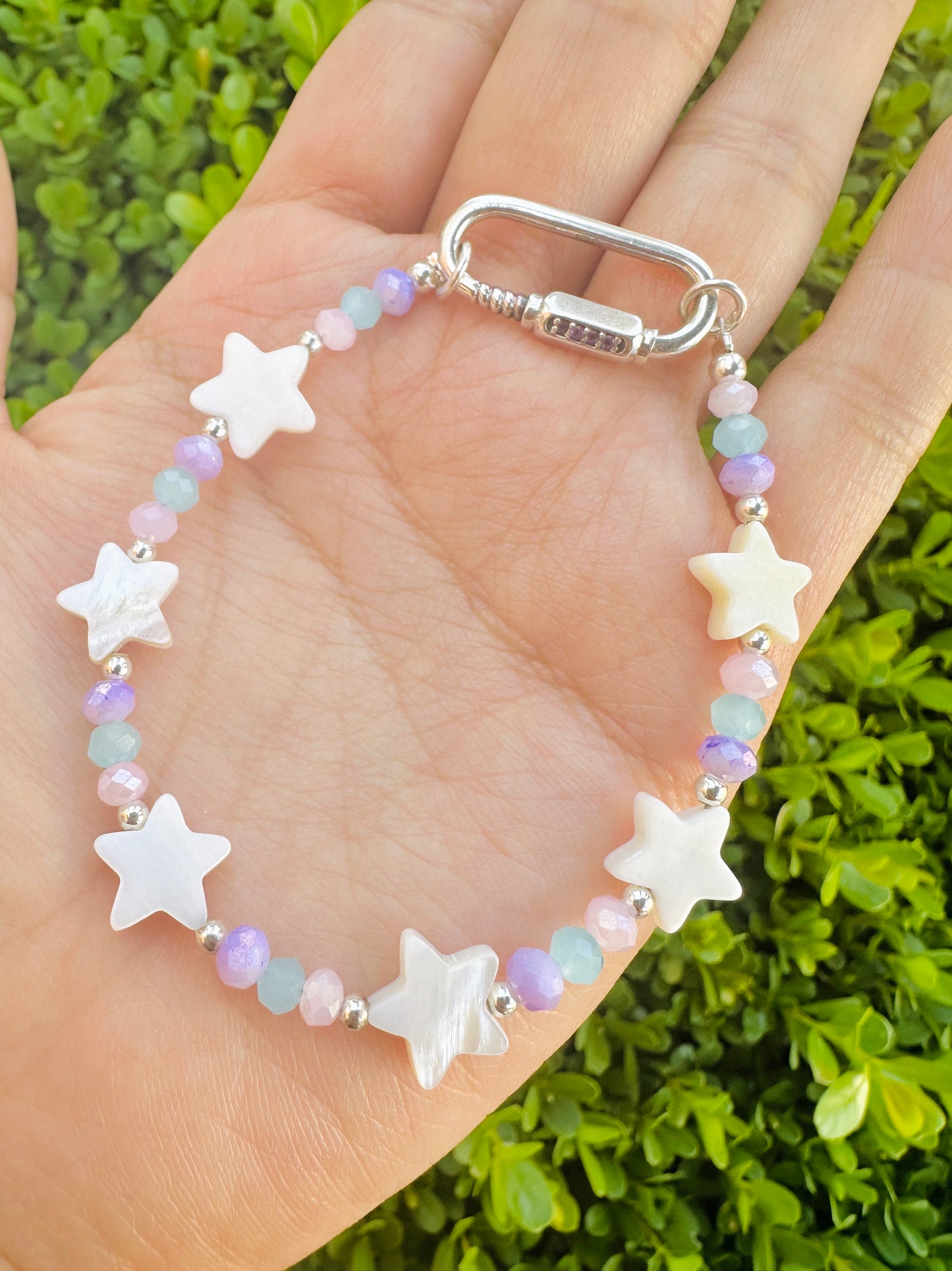 Brazalete estrellas blancas y cristales