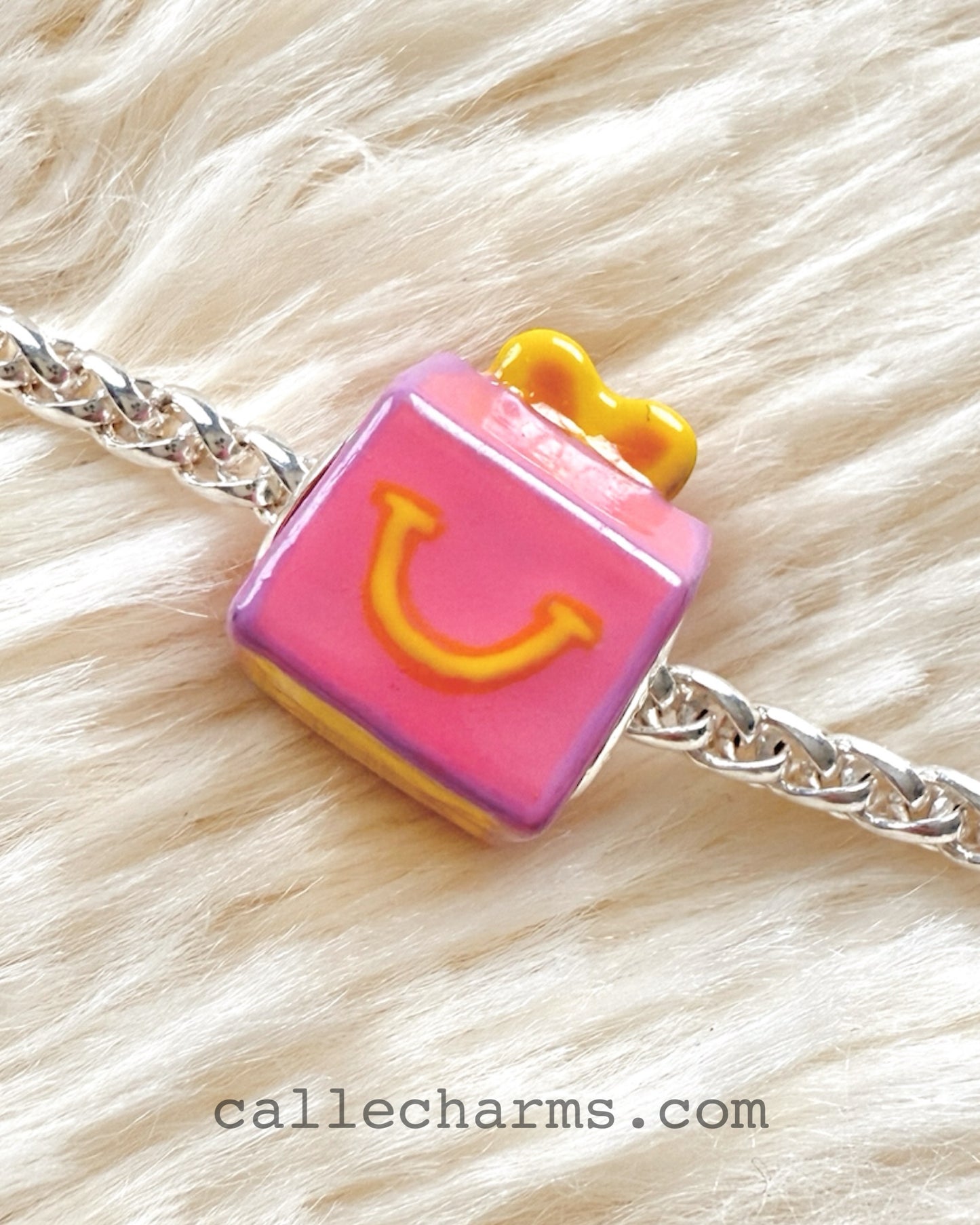 Mi Cajita Charm