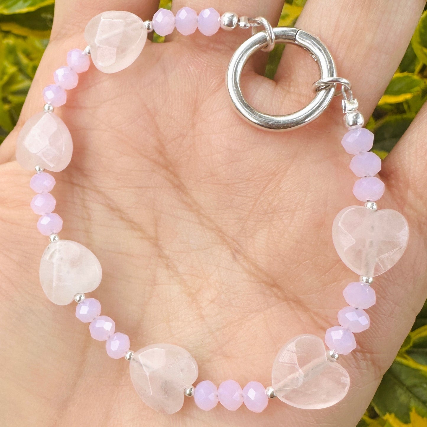 Brazalete Corazones Cuarzo Rosa y cristales