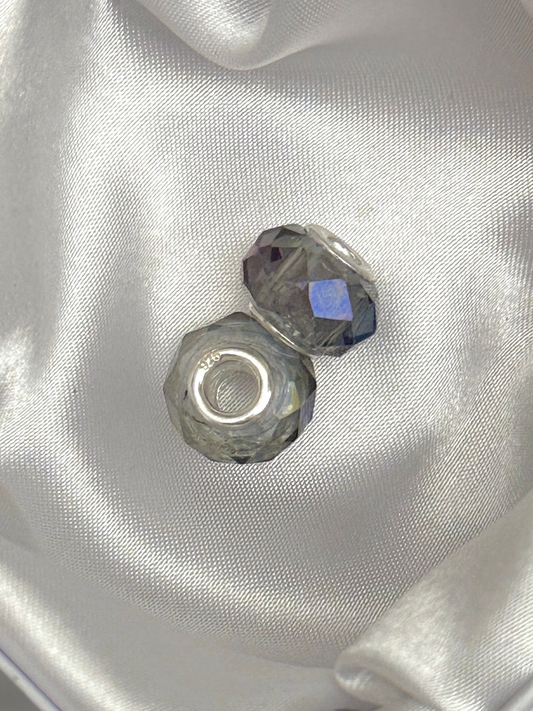 Par Charms Gris y Morado tornasol