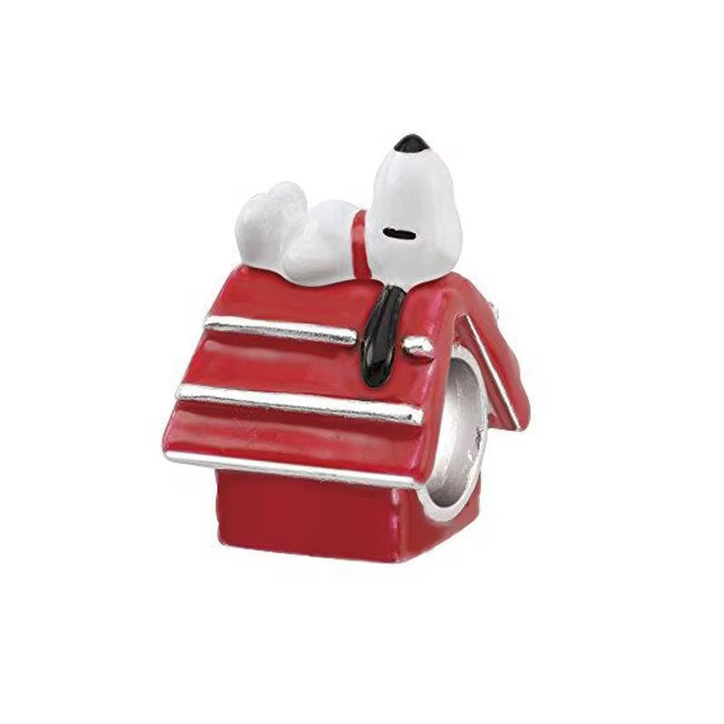 Charm Snoopy en casita