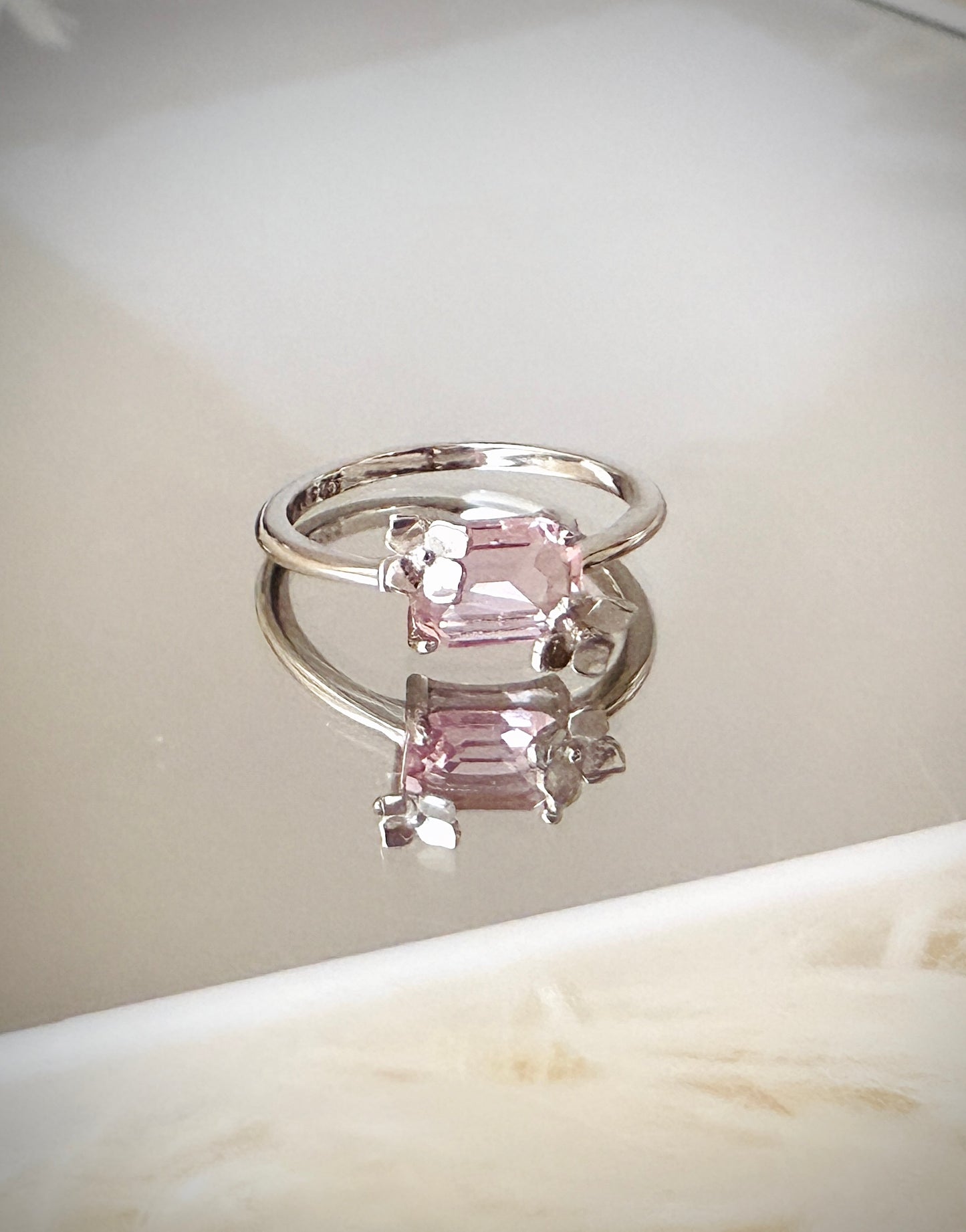 Crystal and flower ring