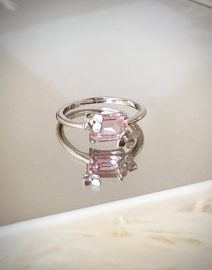 Crystal and flower ring