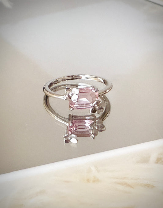 Anillo Cristal y flores
