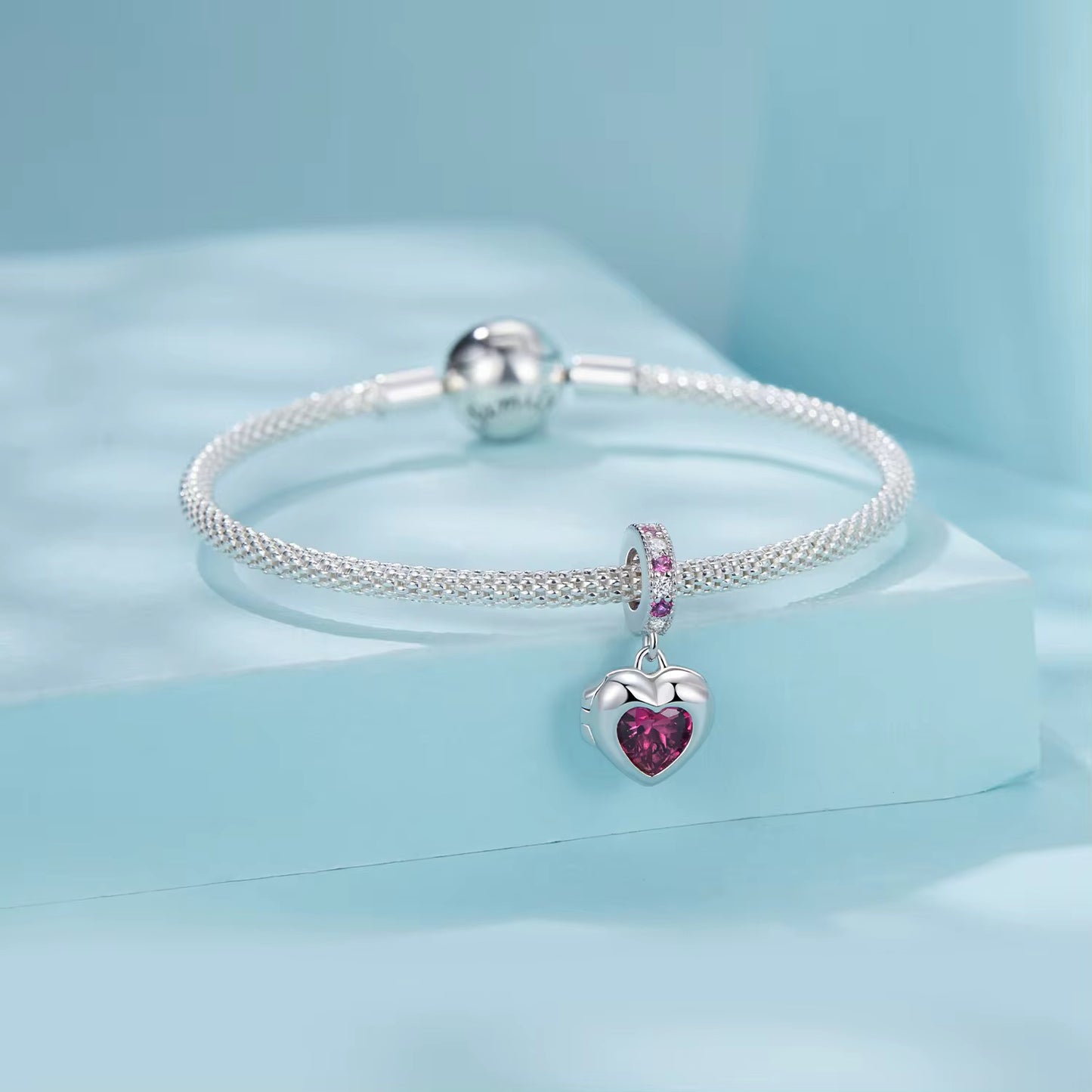 Open heart charm