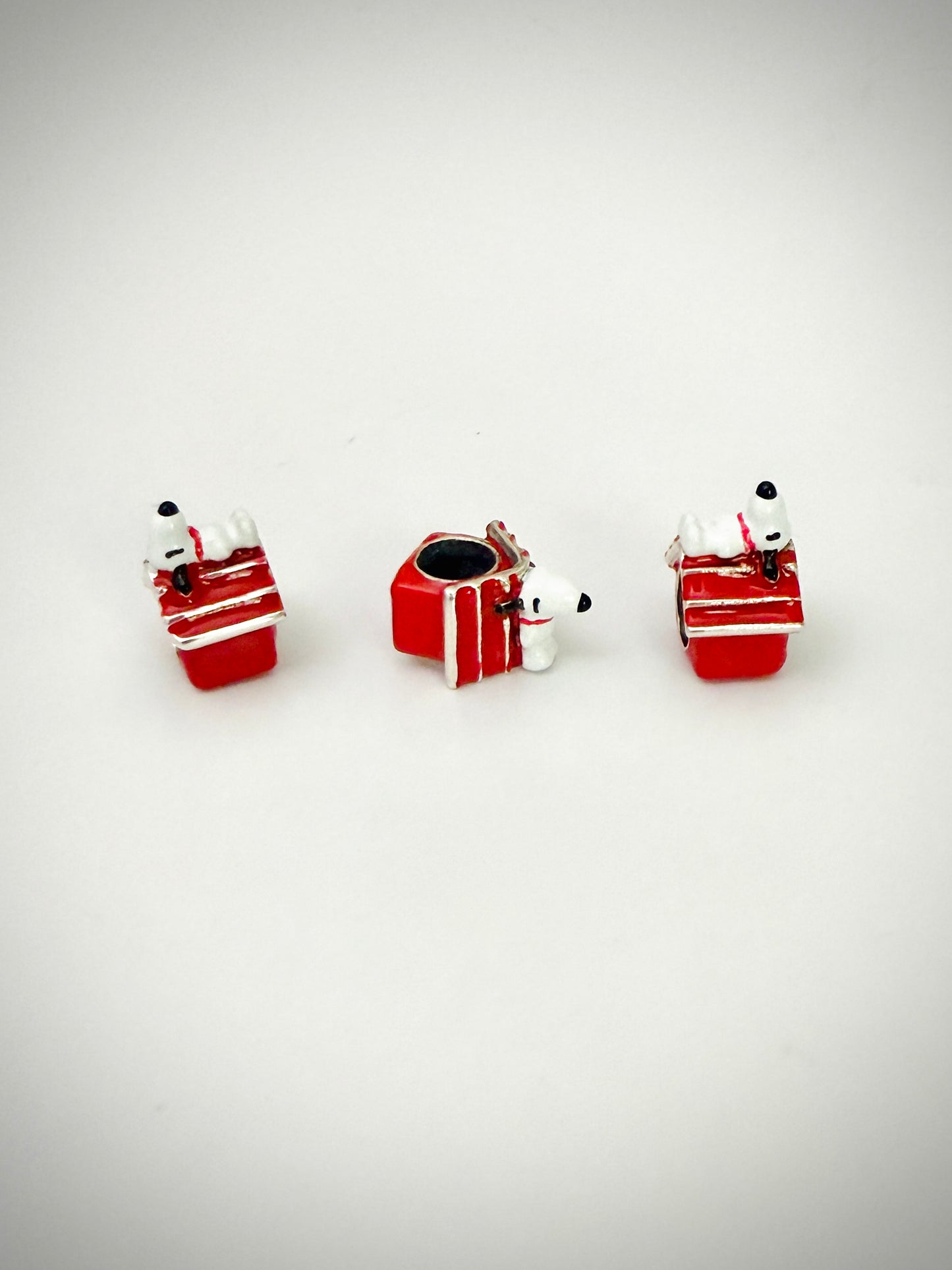 Charm Snoopy en casita