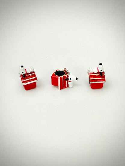 Charm Snoopy en casita