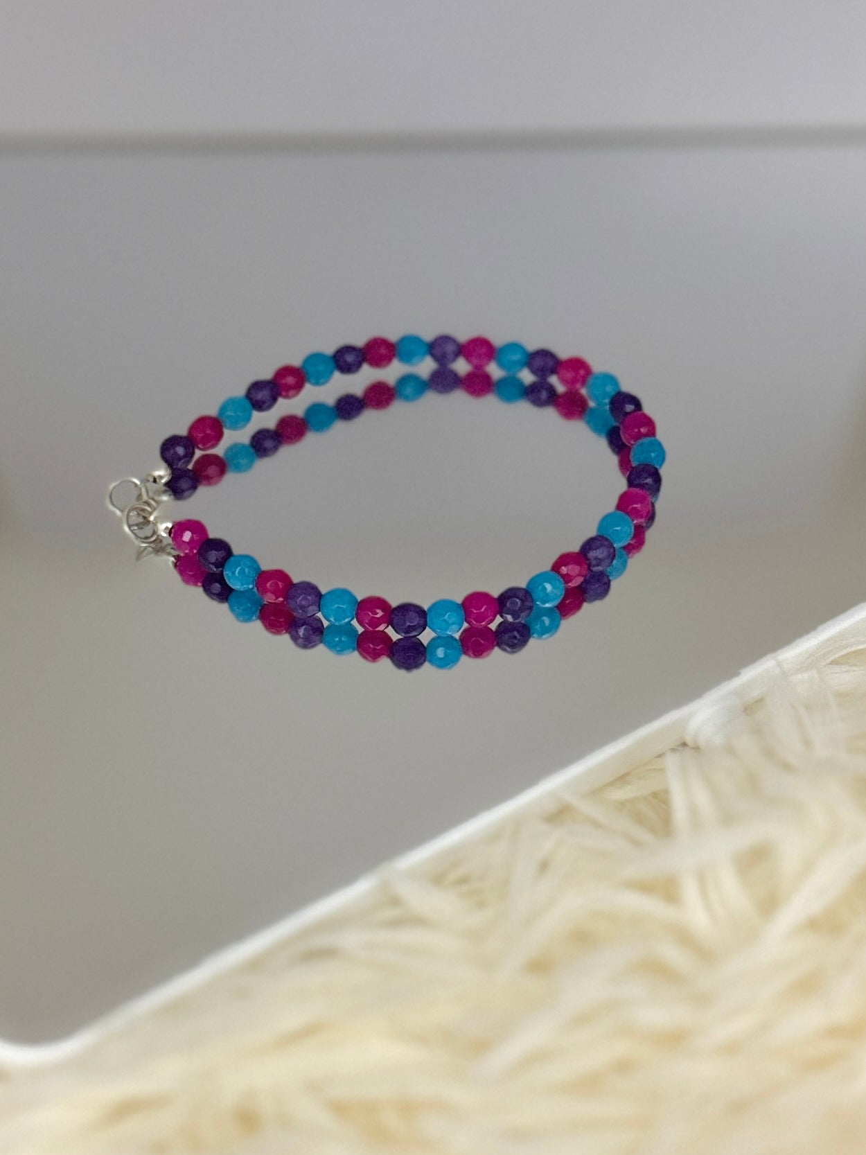 Small multicolored agate bracelet
