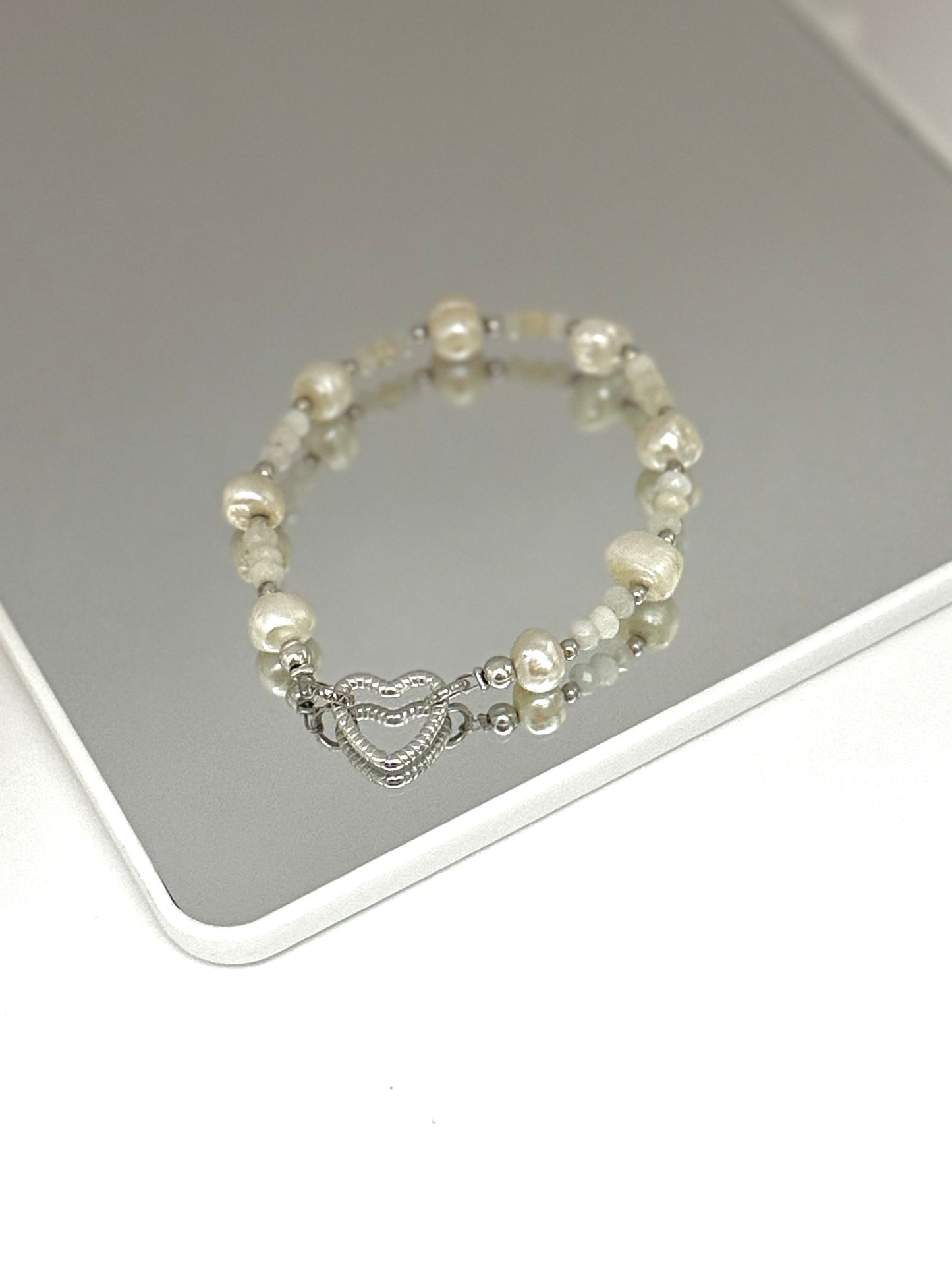 Pearl and crystal bracelet