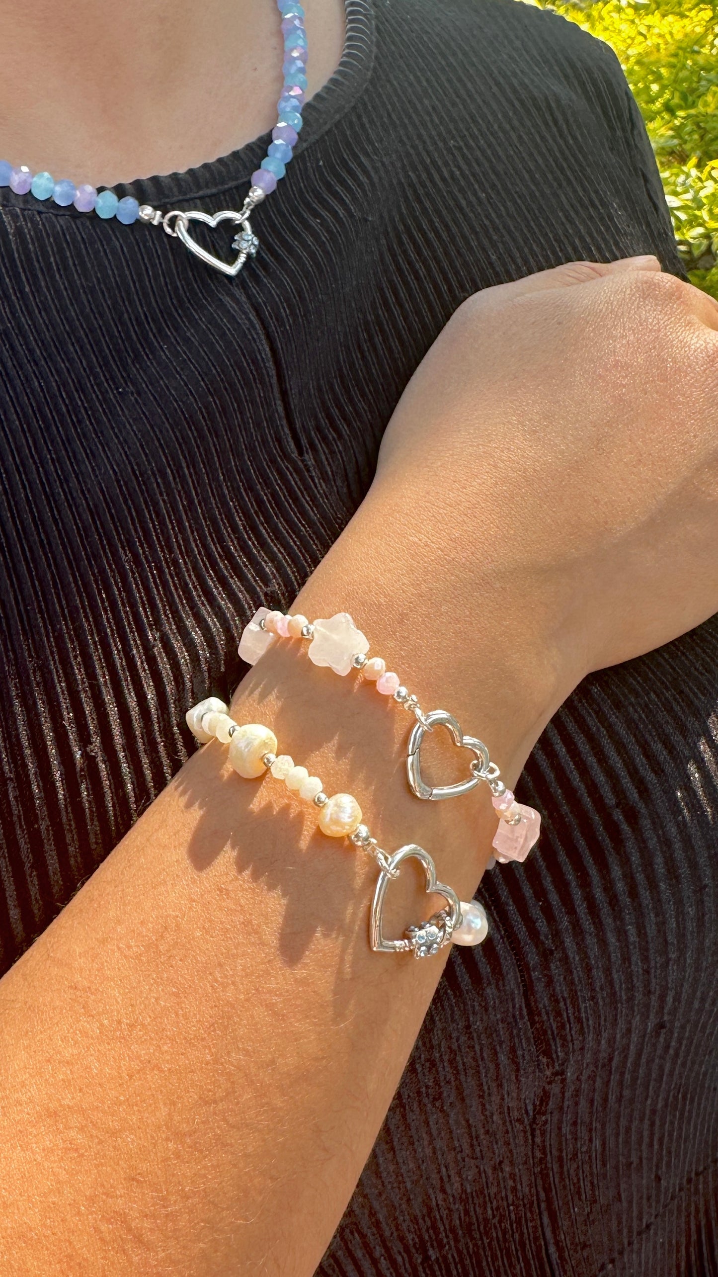 Brazalete Estrellas Cuarzo Rosa y cristales