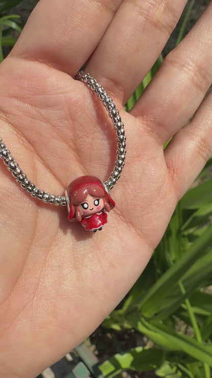 Caperucita Charm